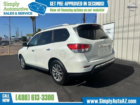Used 2016 Nissan Pathfinder SV image 8