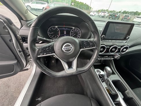 Used 2021 Nissan Sentra SV image 11