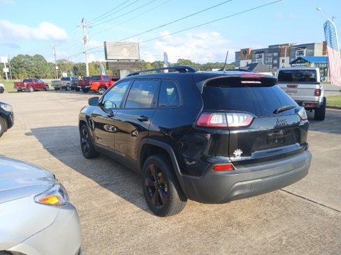 Used 2021 Jeep Cherokee Latitude image 5