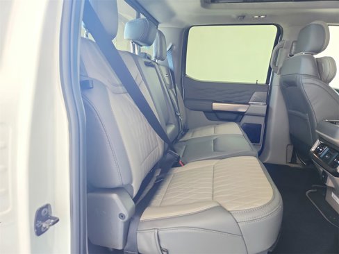 New 2026 Ford F450 Platinum image 37