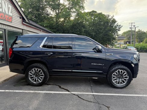 Used 2023 GMC Yukon Denali Ultimate image 2