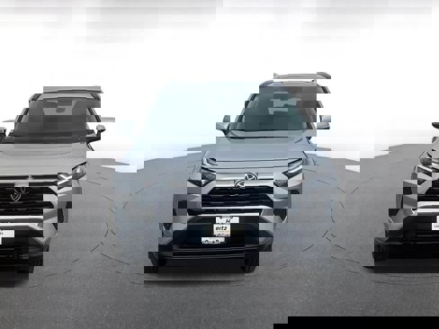 Used 2025 Toyota RAV4 XLE image 4