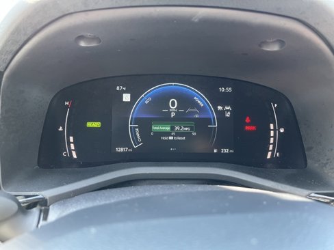 Used 2025 Toyota Camry LE image 35