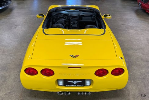 Used 2002 Chevrolet Corvette Convertible w/ Preferred Equipment Group2 image 16