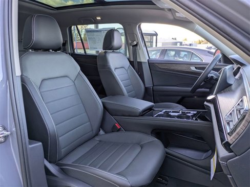 New 2025 Volkswagen Atlas SEL image 36
