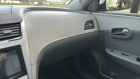 Used 2009 Chevrolet Malibu LT w/ HFV6 Engine Package image 37