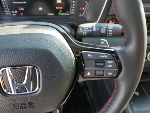 Certified 2025 Honda Pilot Black Edition image 19