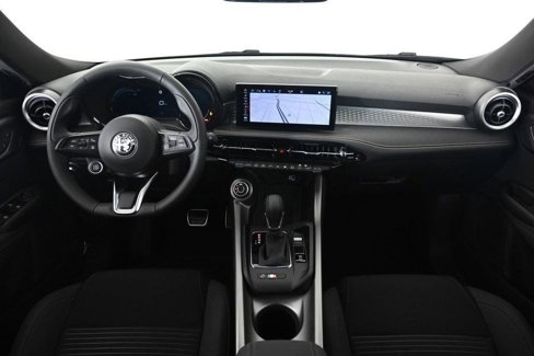 Used 2025 Alfa Romeo Tonale image 8