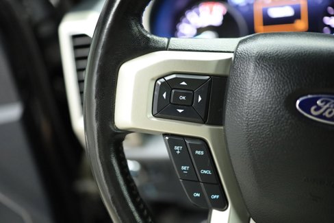 Used 2022 Ford F350 Lariat w/ Tremor Off-Road Package image 38