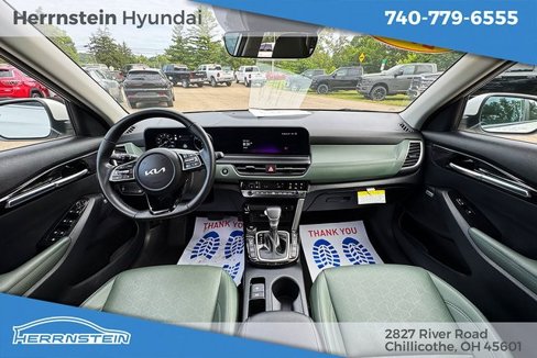 Used 2024 Kia Seltos SX w/ SX Sunroof Package image 6