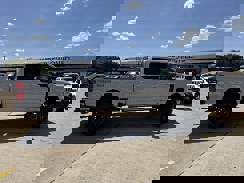 New 2025 Ford F250 Lariat w/ Lariat Ultimate Package image 8