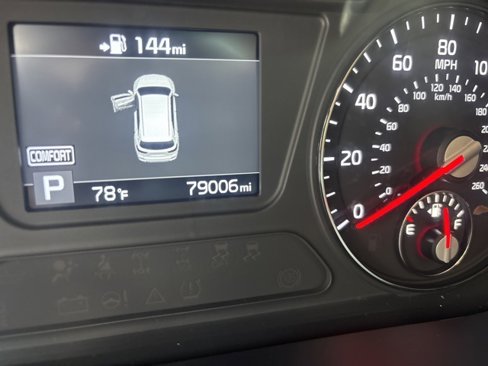 Used 2019 Kia Sorento LX w/ LX Convenience Package image 17