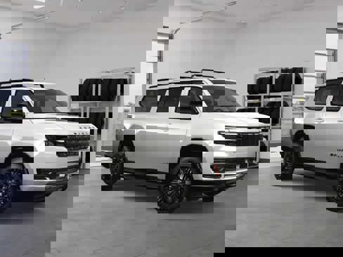 New 2025 Jeep Wagoneer L Series II image 6
