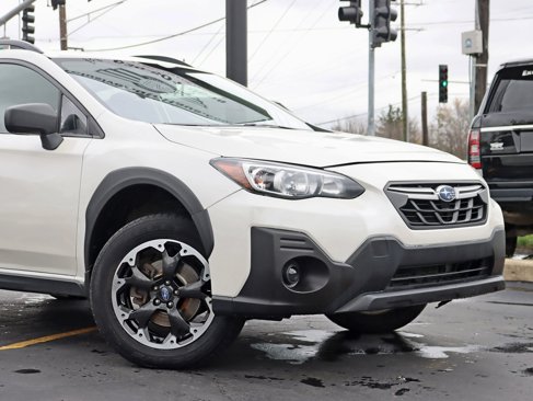 Used 2021 Subaru Crosstrek 2.0i image 3