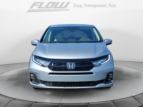 New 2026 Honda Odyssey Touring image 2