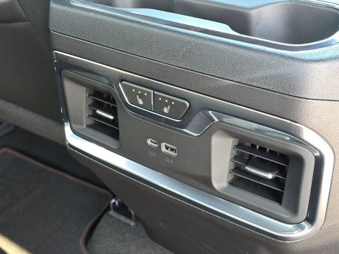 Used 2025 Chevrolet Silverado 1500 High Country image 18