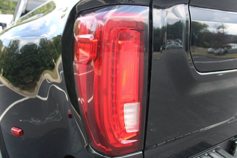 Used 2022 GMC Sierra 3500 Denali w/ Denali Ultimate Package image 28