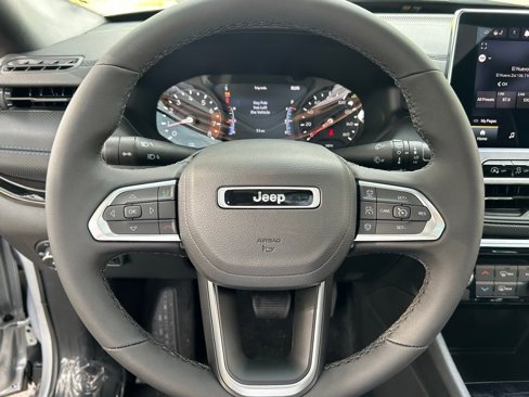 New 2025 Jeep Compass Limited w/ Sun and Sound Group image 19