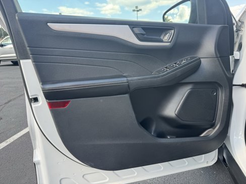 Certified 2022 Ford Escape SE image 17