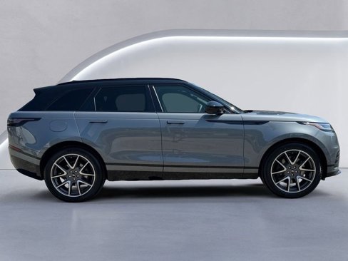 New 2026 Land Rover Range Rover Velar Dynamic SE image 3