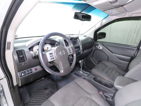 Used 2018 Nissan Frontier PRO-4X image 9