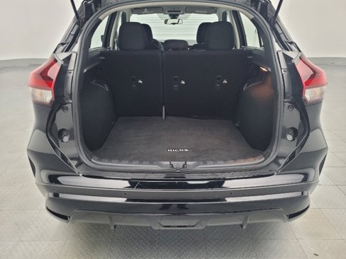 Used 2024 Nissan Kicks SV image 29