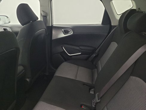 Used 2023 Kia Soul LX image 18
