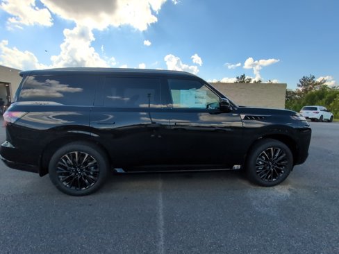 New 2026 INFINITI QX80 Autograph w/ Premium Cargo Package image 3