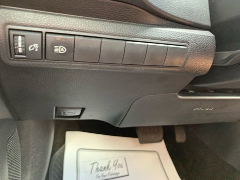 Used 2023 Toyota Corolla SE image 34