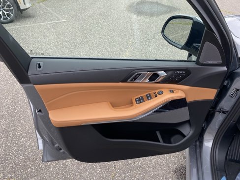 New 2026 BMW X7 xDrive40i w/ Executive Package image 12