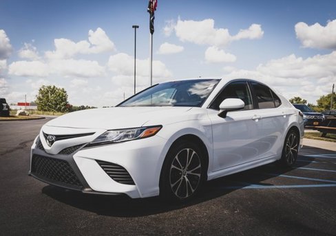 Used 2020 Toyota Camry SE image 16