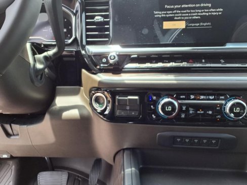 New 2025 GMC Sierra 2500 SLT w/ SLT Premium Package image 17