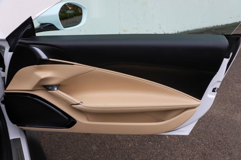 Certified 2023 Ferrari Roma image 39