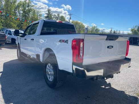 Used 2023 Ford F250 XLT w/ Snow Plow Prep Package image 6