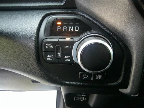 Used 2020 RAM 1500 Big Horn w/ Built-to-serve Edition image 14