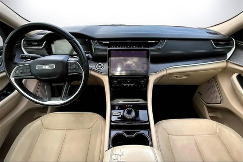 Used 2022 Jeep Grand Cherokee L Limited image 13