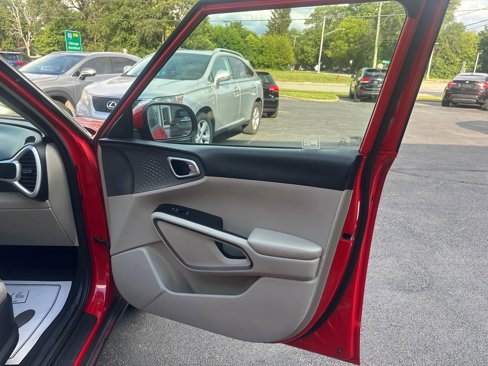Used 2020 Kia Soul S image 27