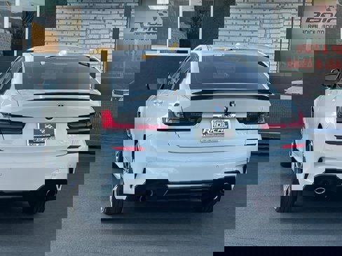 Used 2020 BMW 330i Sedan w/ Premium Package image 12