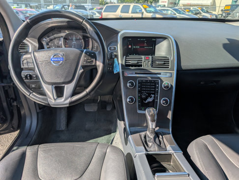 Used 2015 Volvo XC60 T5 image 9