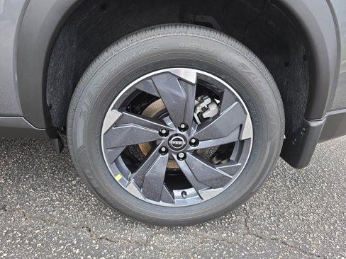 New 2026 Nissan Rogue SV image 32