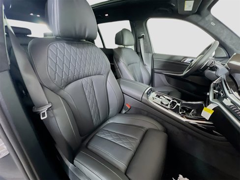 New 2026 BMW X7 xDrive40i w/ M Sport Package image 32