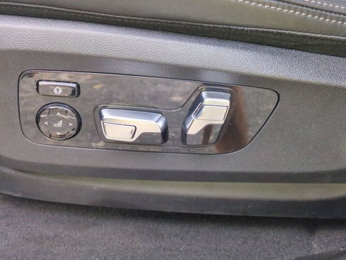 Used 2025 BMW X7 xDrive40i image 19