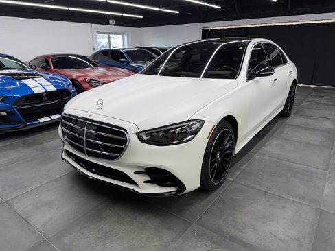 Used 2022 Mercedes-Benz S 580 4MATIC Sedan image 1
