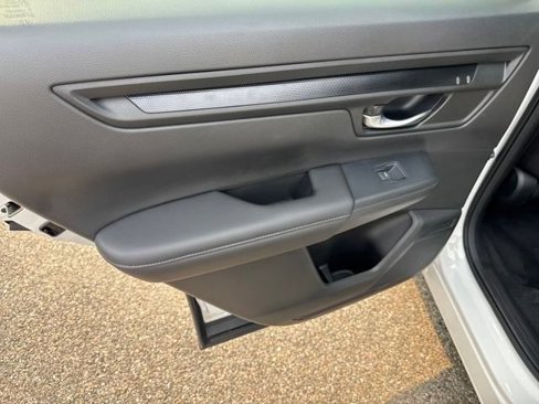 Used 2025 Honda CR-V LX image 14