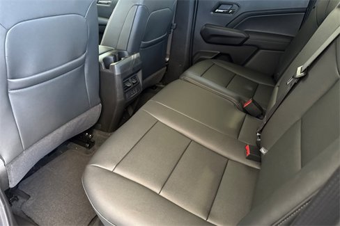 New 2025 GMC Canyon Elevation w/ Convenience Package image 13