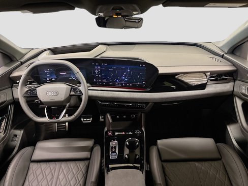 New 2025 Audi SQ6 e-tron Premium Plus image 9