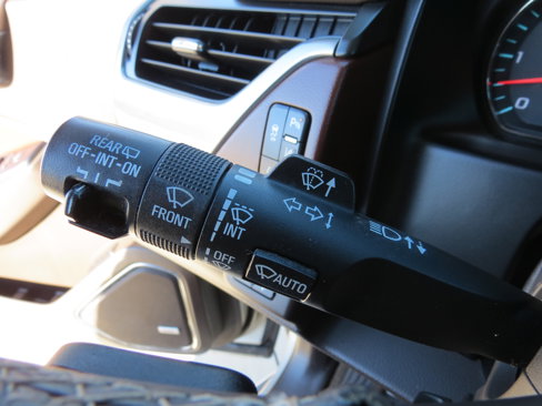 Used 2015 Chevrolet Tahoe LTZ image 18