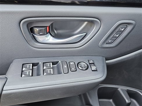 Used 2025 Honda Pilot TrailSport image 35