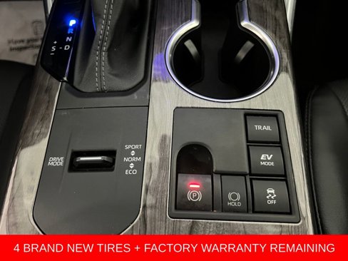 Used 2023 Toyota Highlander Limited image 29