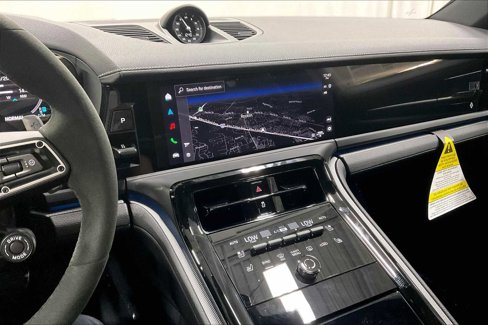 New 2025 Porsche Panamera 4 image 16